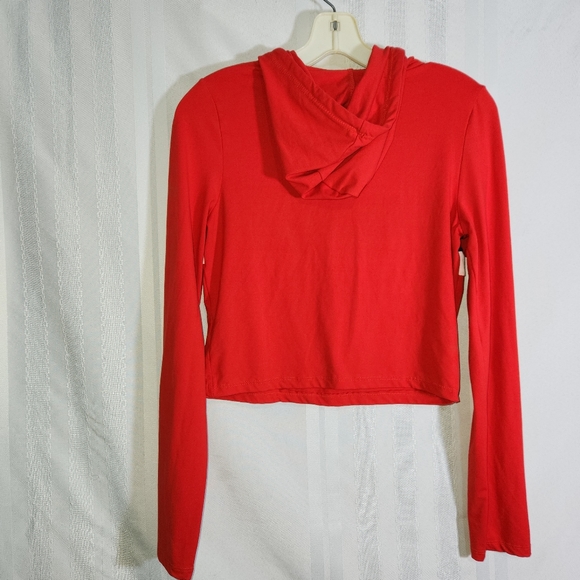 LOVE ❤️ ARI RED WHITE AND BLUE WOMEN'S LIGHTWEIGHT CROP HOODIE SIZE LARGE - Picture 4 of 9